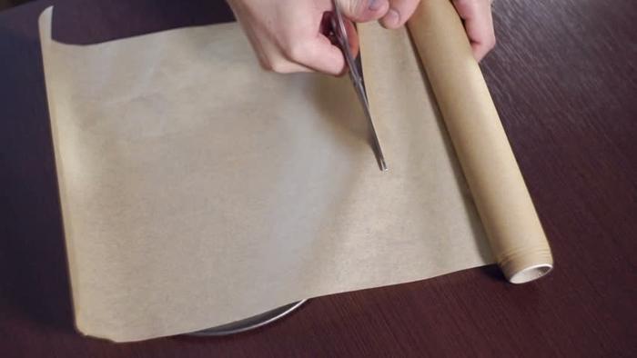 how to use greaseproof paper